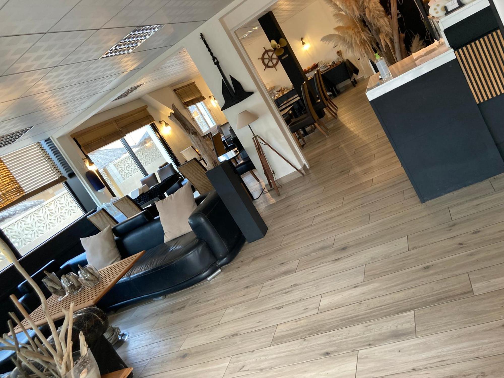 Hotel De La Mer Le Barcares Bagian luar foto